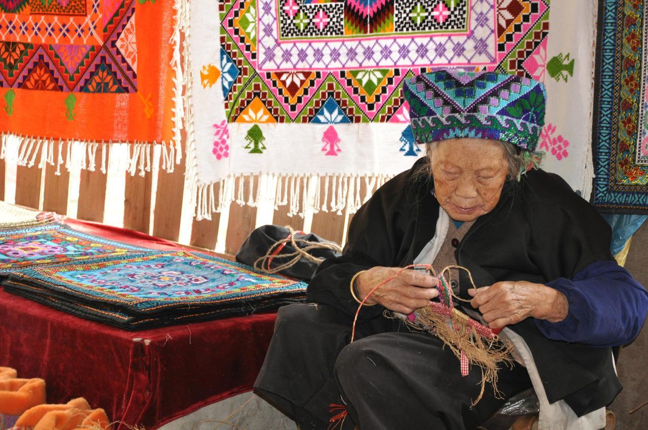 Longji Holiday Hotel Lungseng Kültér fotó